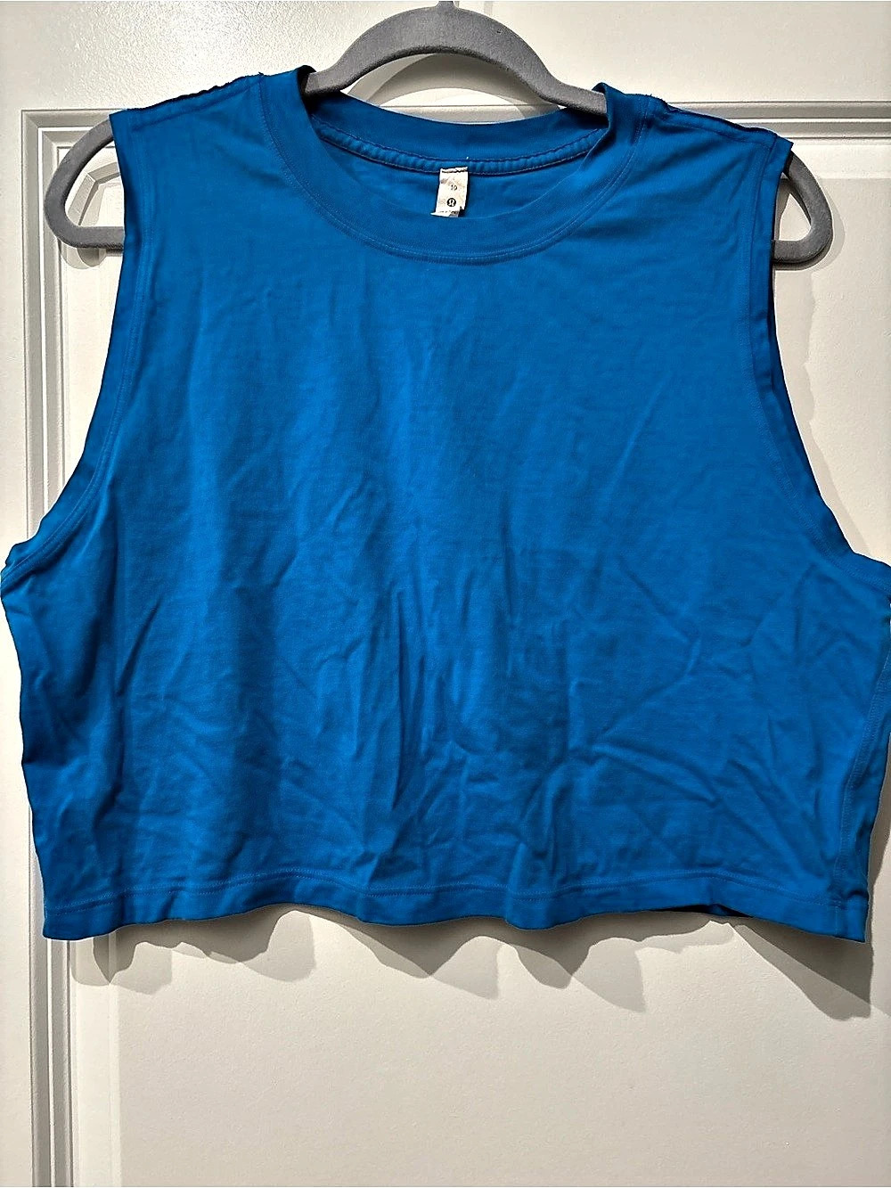 Lululemon Cates Crop Tank Top Blue Size 10 Workout Run Fitness Shirt EUC